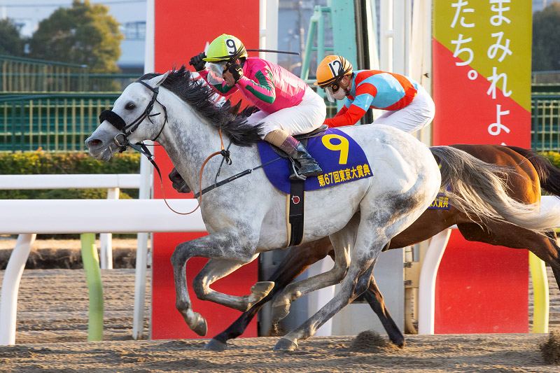 2021年 オメガパフューム 断然人気にこたえて4連覇達成