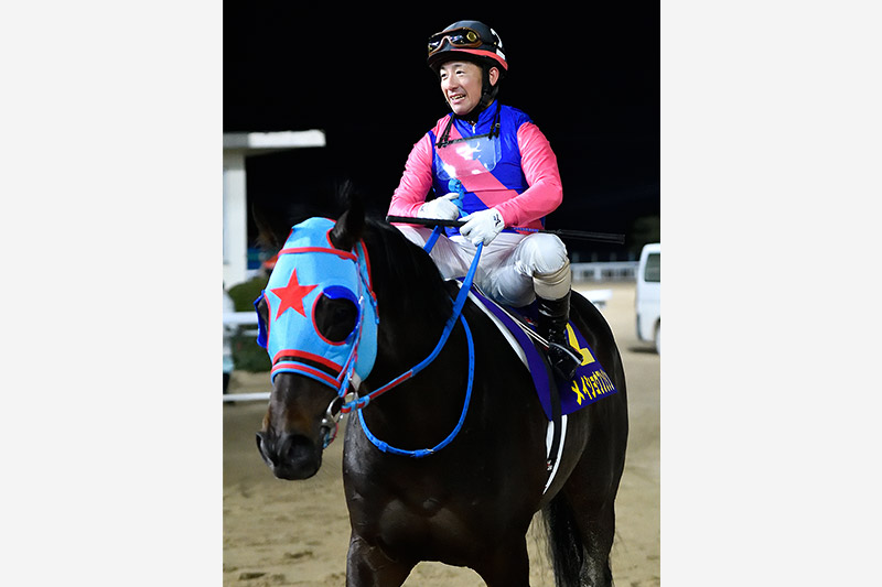 2025年 メイショウフンジン 得意の逃げで、ダートグレード初制覇