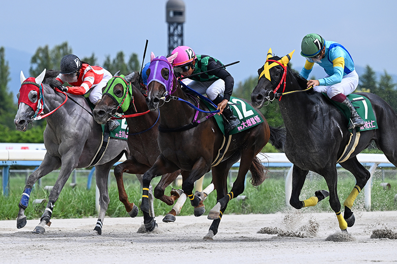 ホースレーシングトレーディングカード ヤングジョッキーサインカード　古川騎手 ホースレーシングトレーディングカード ヤングジョッキーサインカード