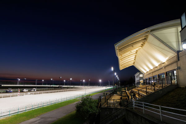 門別競馬場 写真1