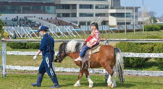 ポニー乗馬