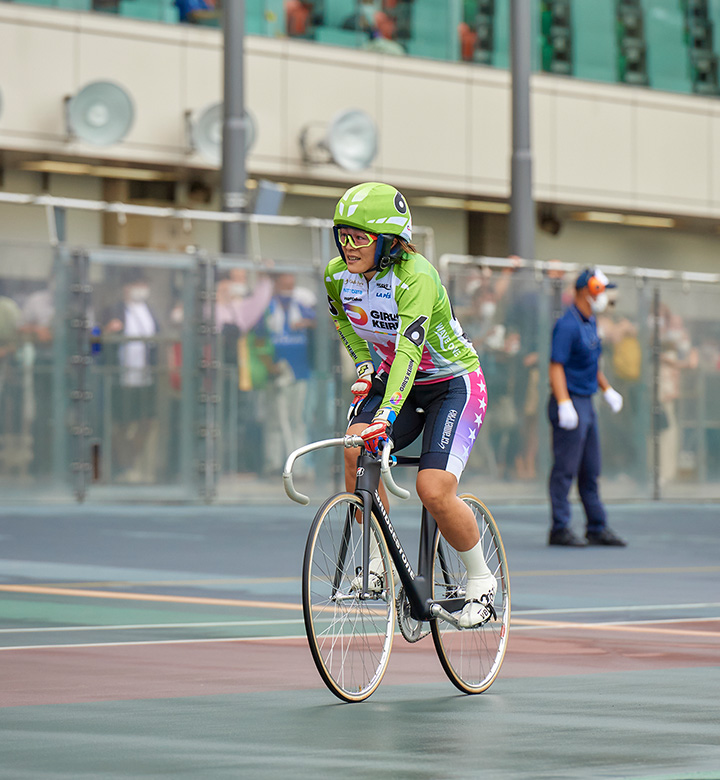 レース中の奥井選手